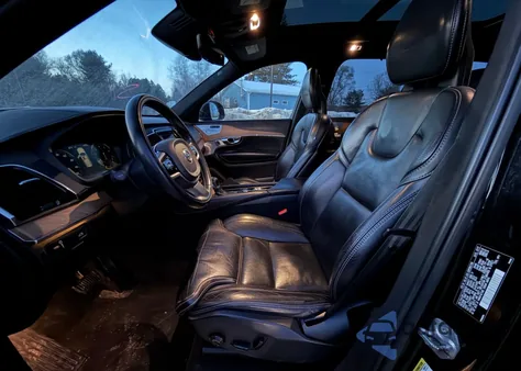 2018 Volvo Xc90 T6 z USA, uszkodzony, nr VIN YV4A22PL3J1209333